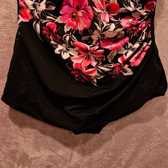 Croft & Barrow One Piece Swimsuit Womens 16 Floral Skirted gather Bright Pool - Picture 12 of 16